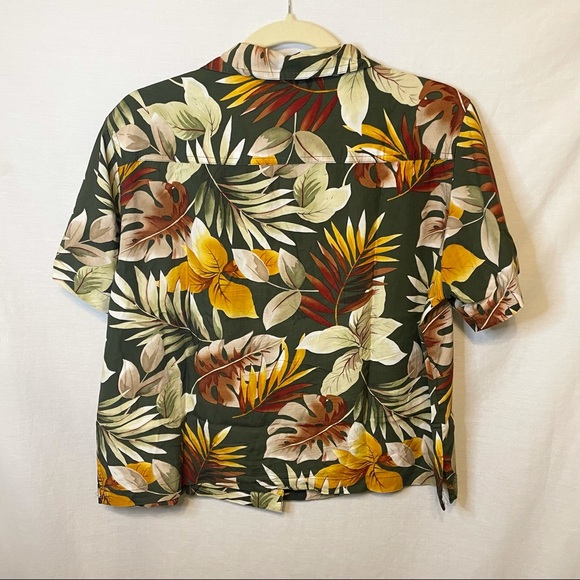 Basic Editions Palm Frond Button Down Crop Shirt M - Picture 9 of 10